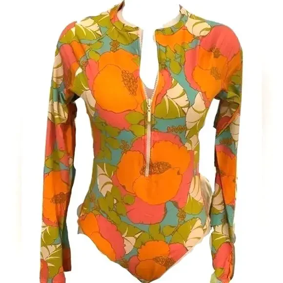 Trina Turk Womens Long Sleeve Sz M Swimsuit Paddle Suit Rashguard Playa Del Flor - Picture 3 of 9